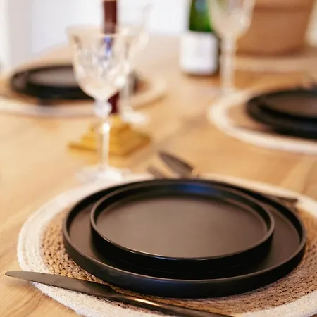 Bismarck - And Relaxing With Rooftop Terrace In *