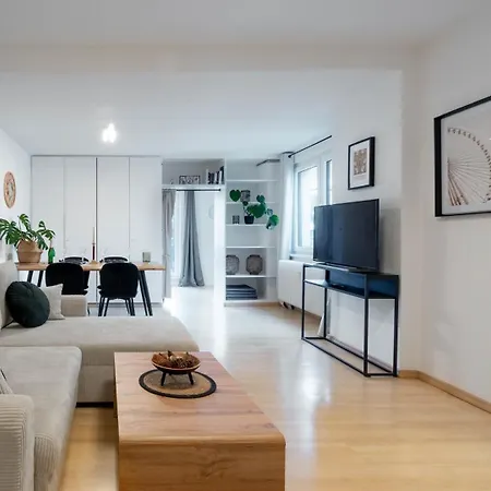 Bismarck - And Relaxing With Rooftop Terrace In *