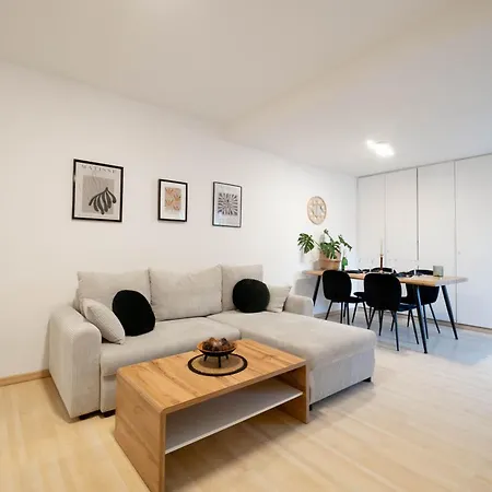 Bismarck - And Relaxing With Rooftop Terrace In